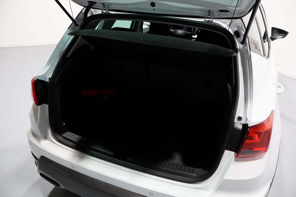 seat-arona-2023-gasolina-999cc