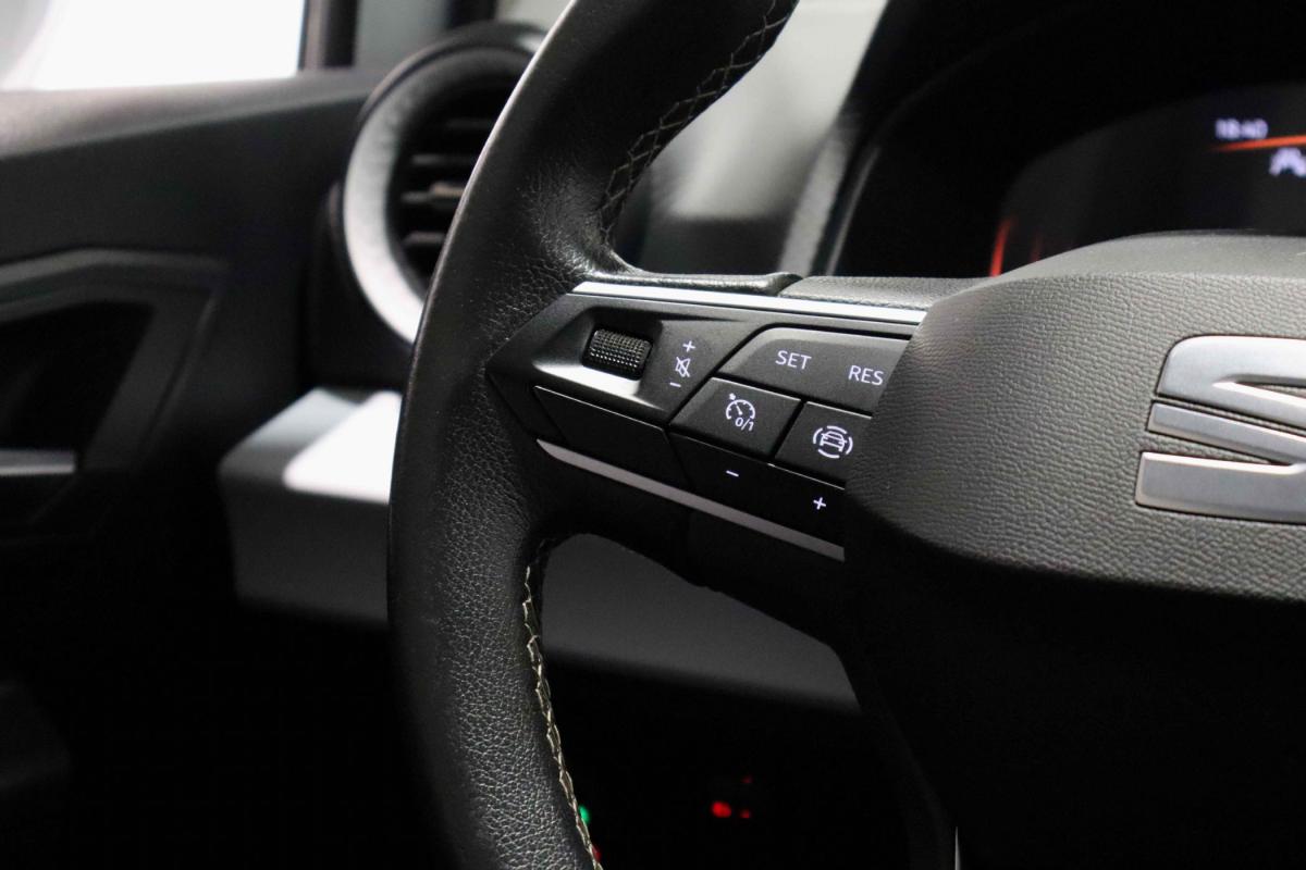 seat-arona-2023-gasolina-999cc