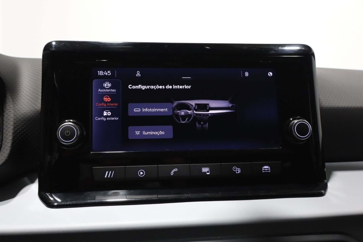 seat-arona-2023-gasolina-999cc