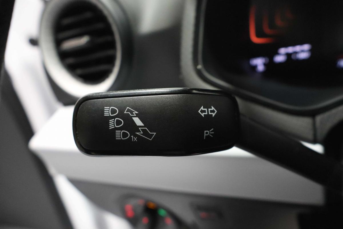 seat-arona-2023-gasolina-999cc