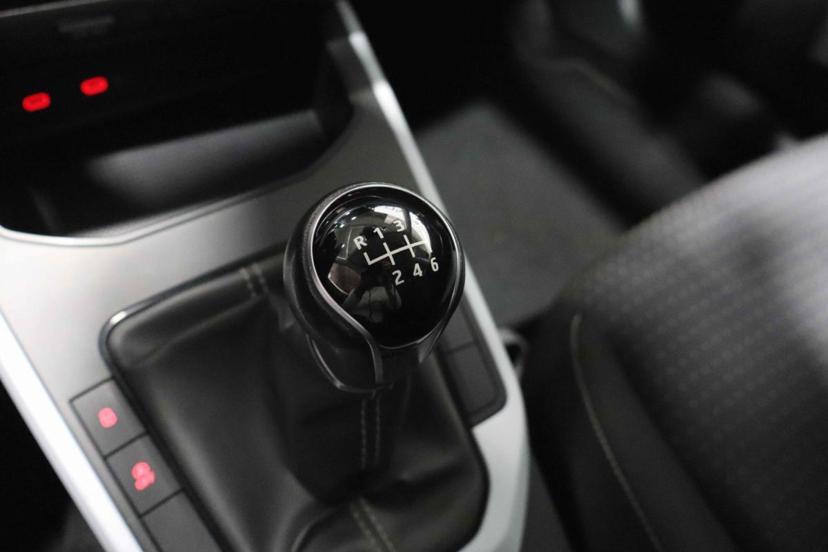 seat-arona-2023-gasolina-999cc
