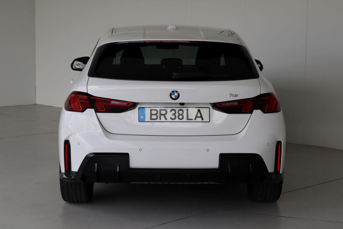 bmw-serie-1-2025-gasolina-1499cc