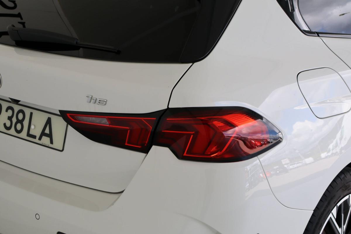 bmw-serie-1-2025-gasolina-1499cc