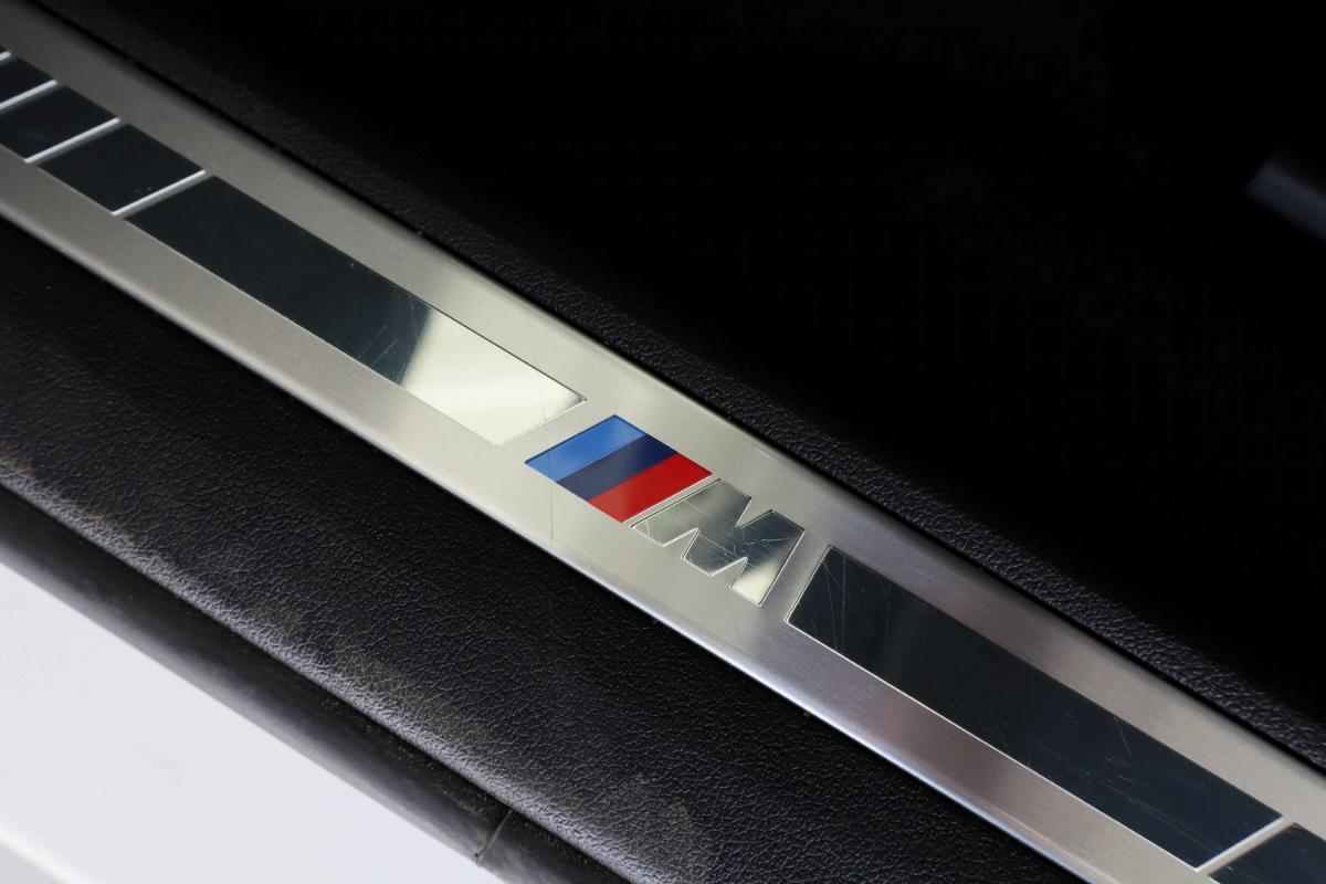 bmw-serie-1-2025-gasolina-1499cc