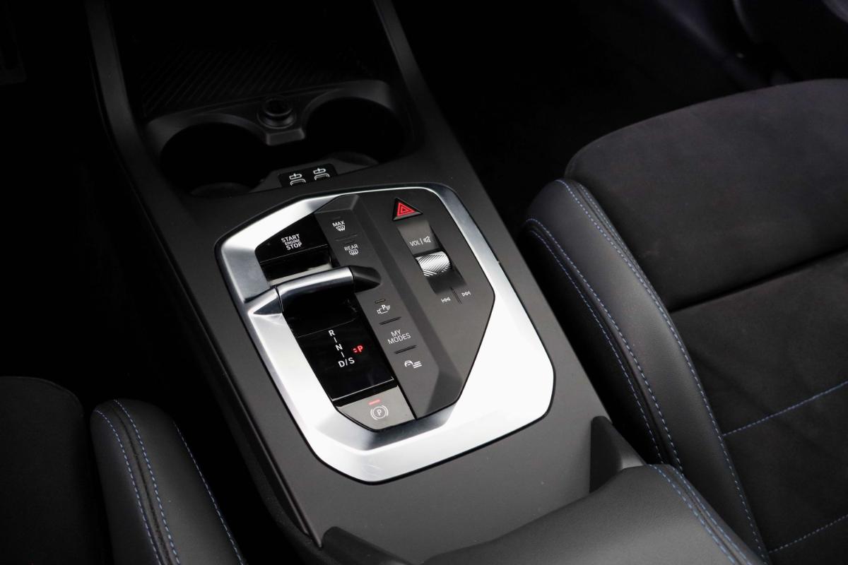 bmw-serie-1-2025-gasolina-1499cc