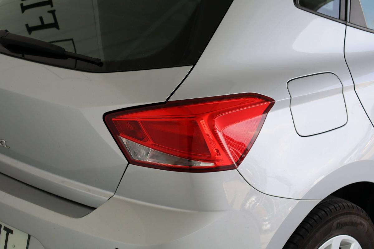 seat-ibiza-2023-gasolina-999cc