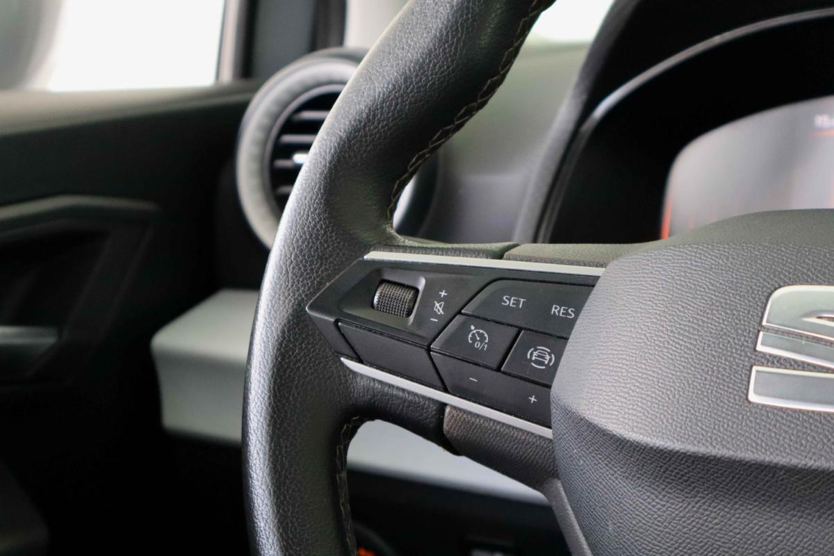 seat-ibiza-2023-gasolina-999cc