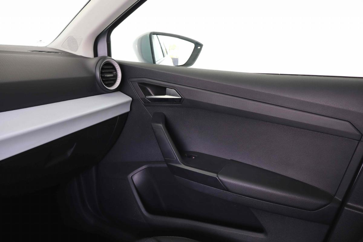 seat-ibiza-2023-gasolina-999cc