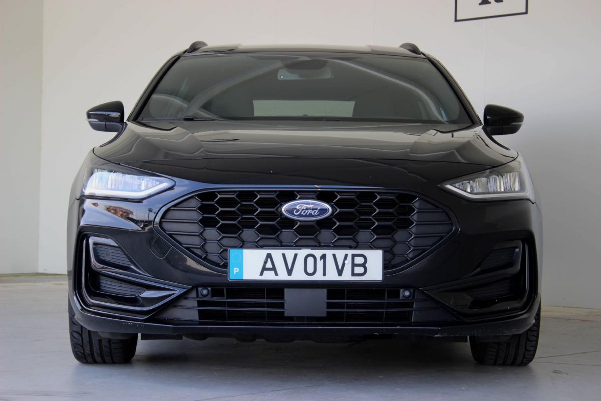 ford-focus-sw-2023-diesel-1499cc