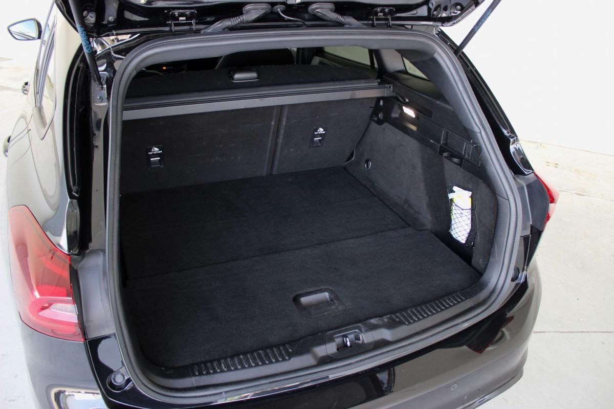 ford-focus-sw-2023-diesel-1499cc