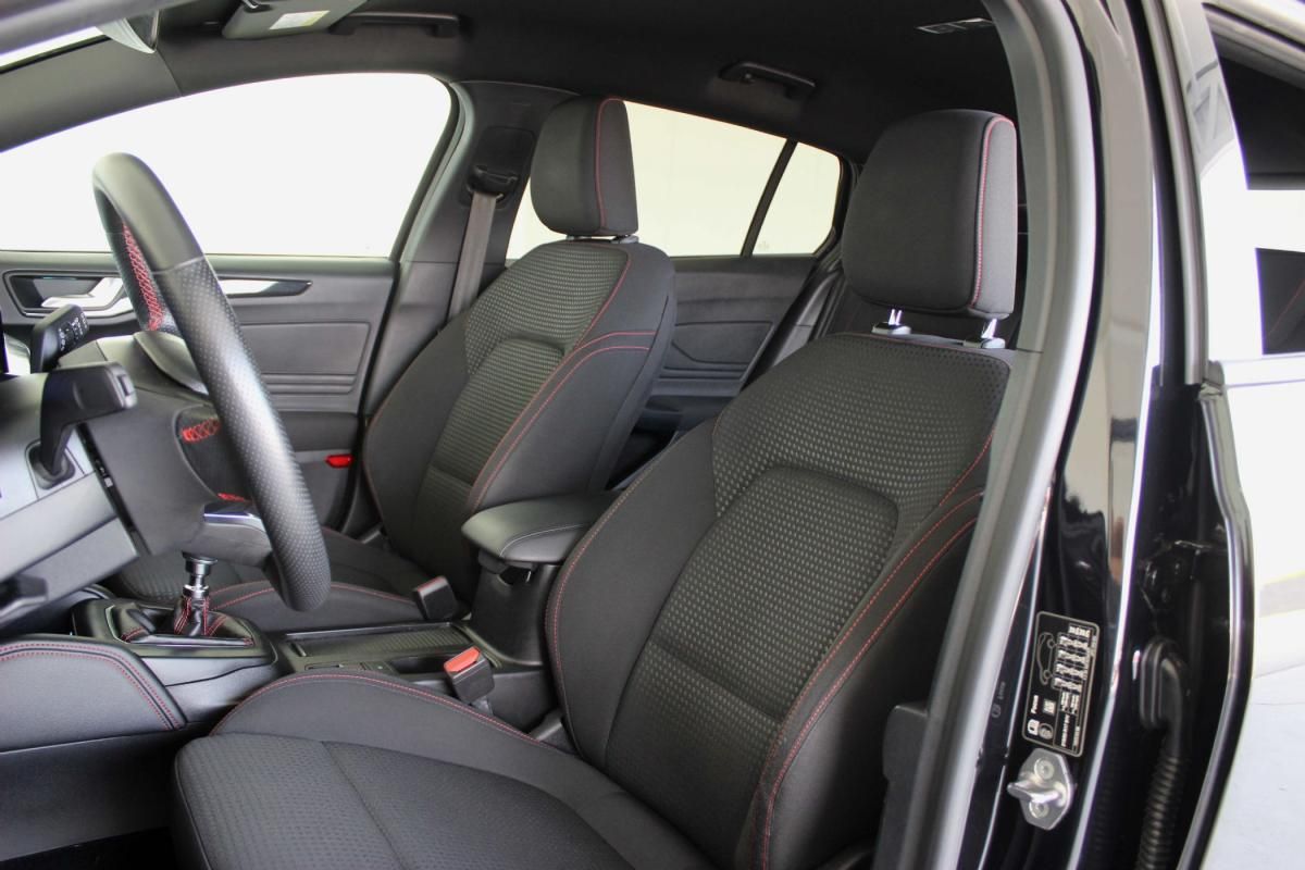 ford-focus-sw-2023-diesel-1499cc