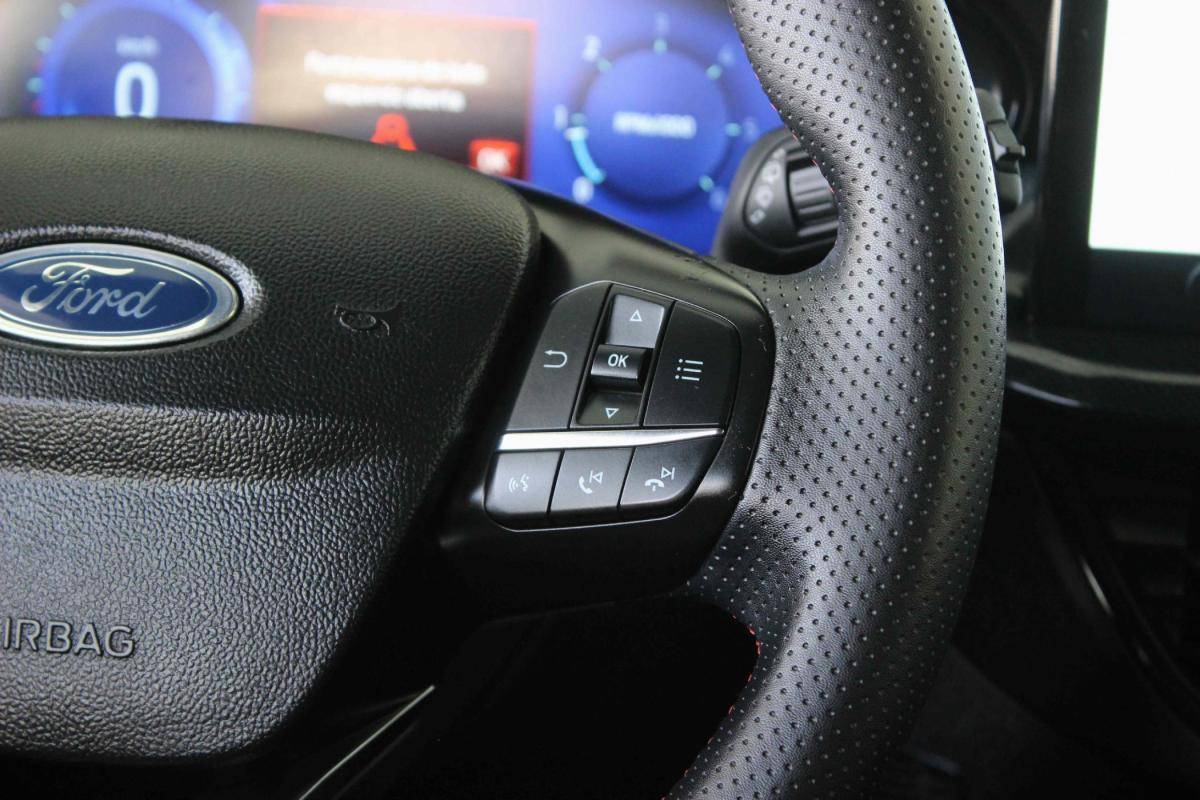 ford-focus-sw-2023-diesel-1499cc