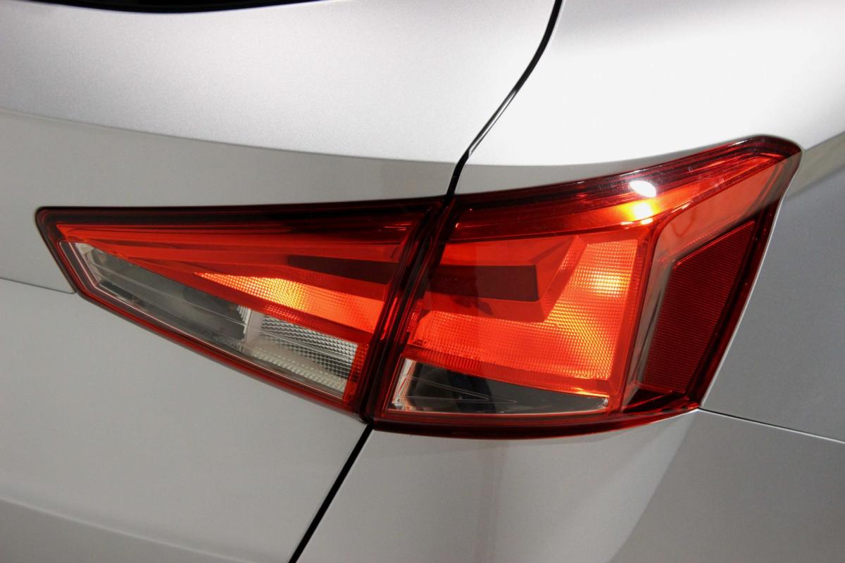 seat-arona-2023-gasolina-999cc