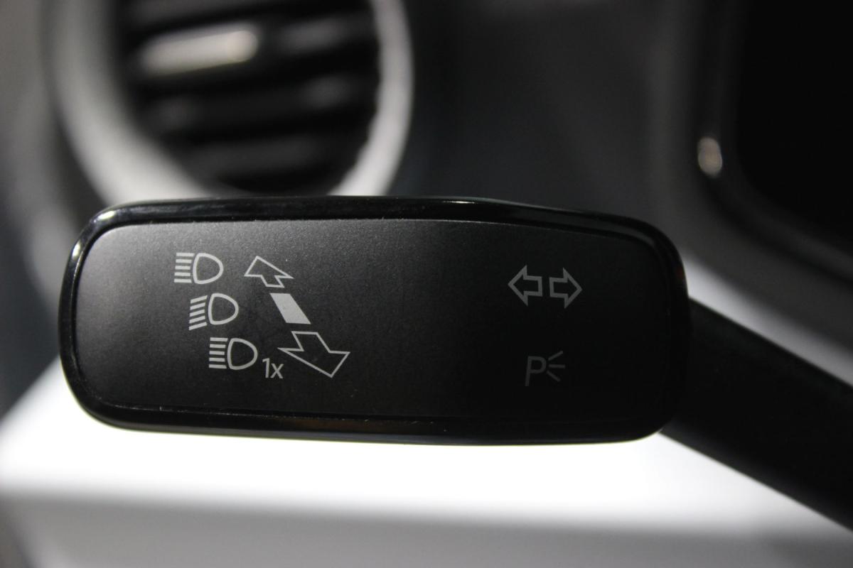 seat-arona-2023-gasolina-999cc
