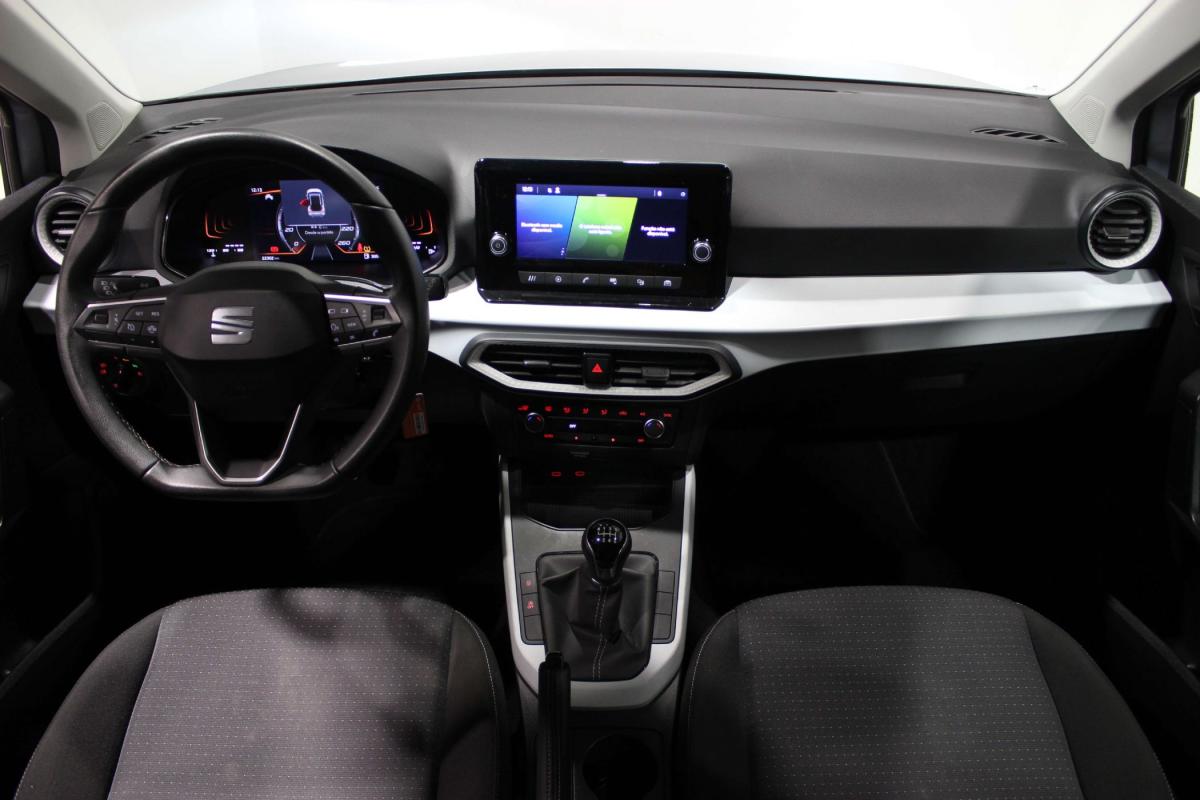 seat-arona-2023-gasolina-999cc