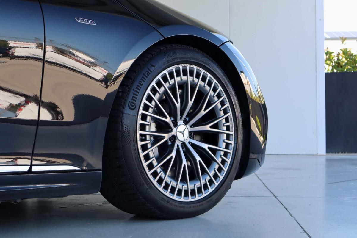 mercedes-benz-eqs-2023-eletrico-500cc