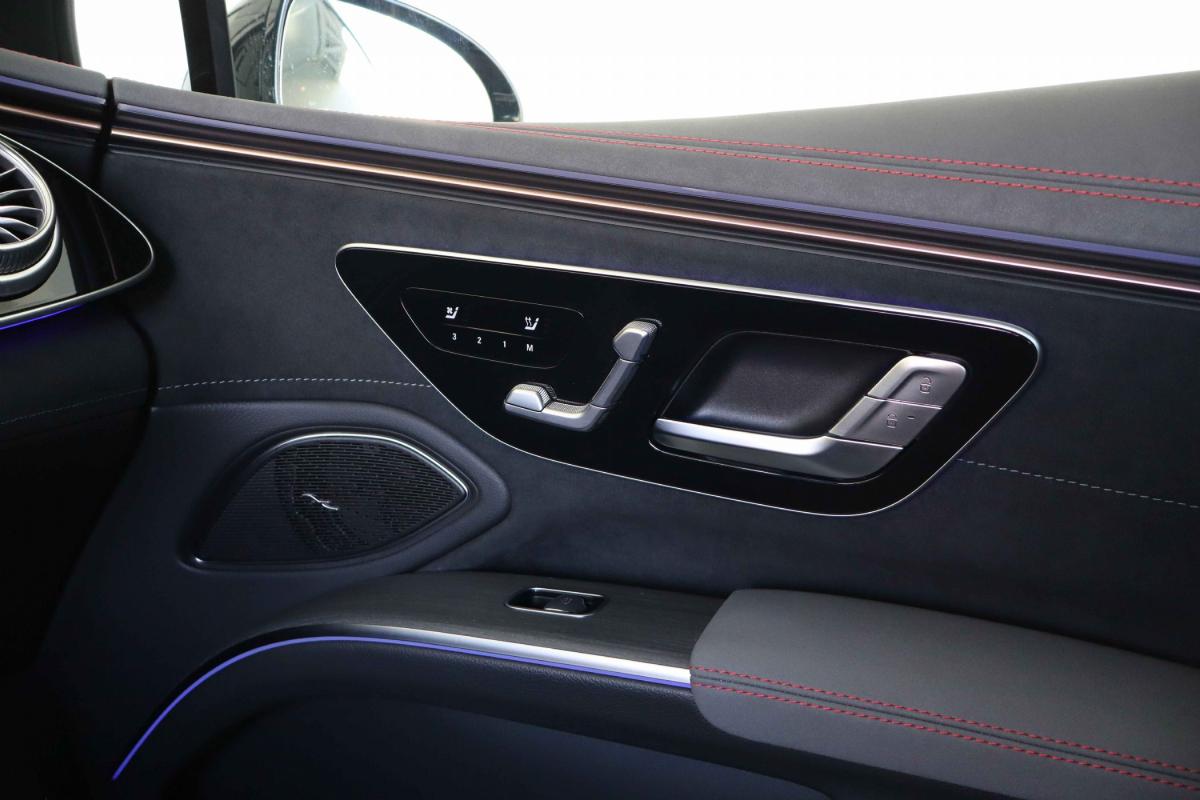 mercedes-benz-eqs-2023-eletrico-500cc
