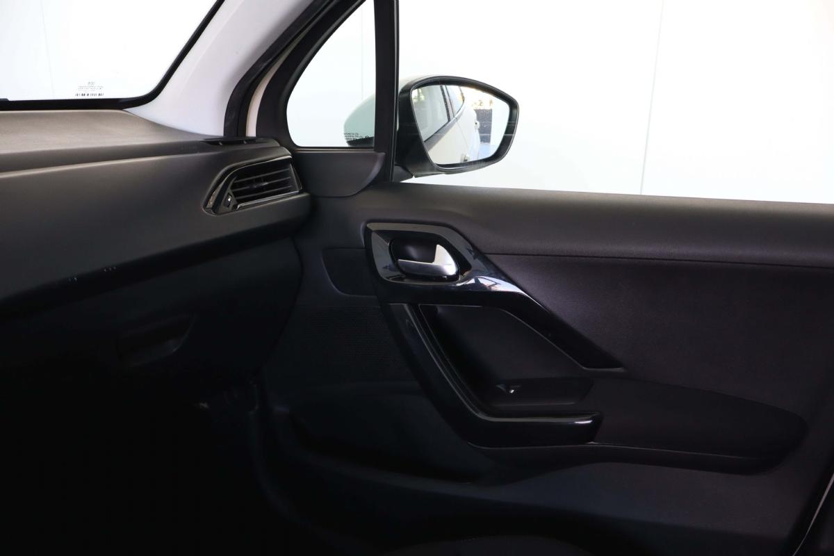 peugeot-208-2020-diesel-1499cc