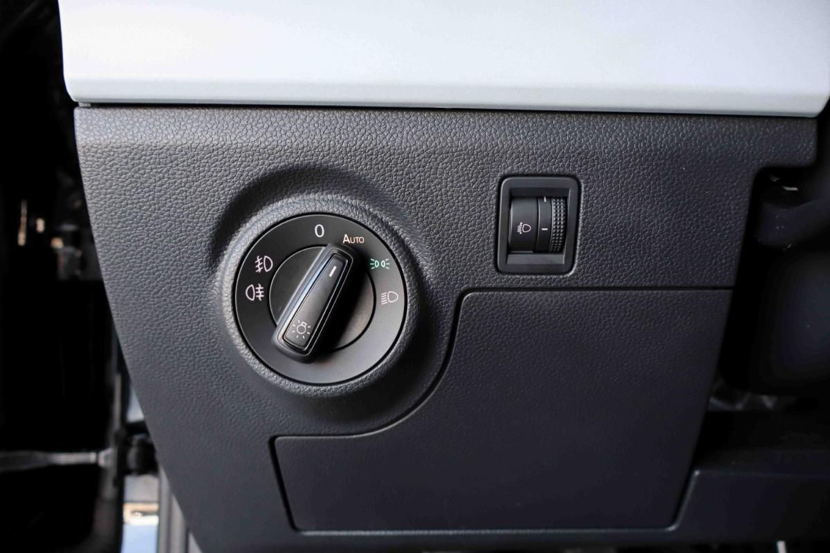 seat-arona-2023-gasolina-999cc