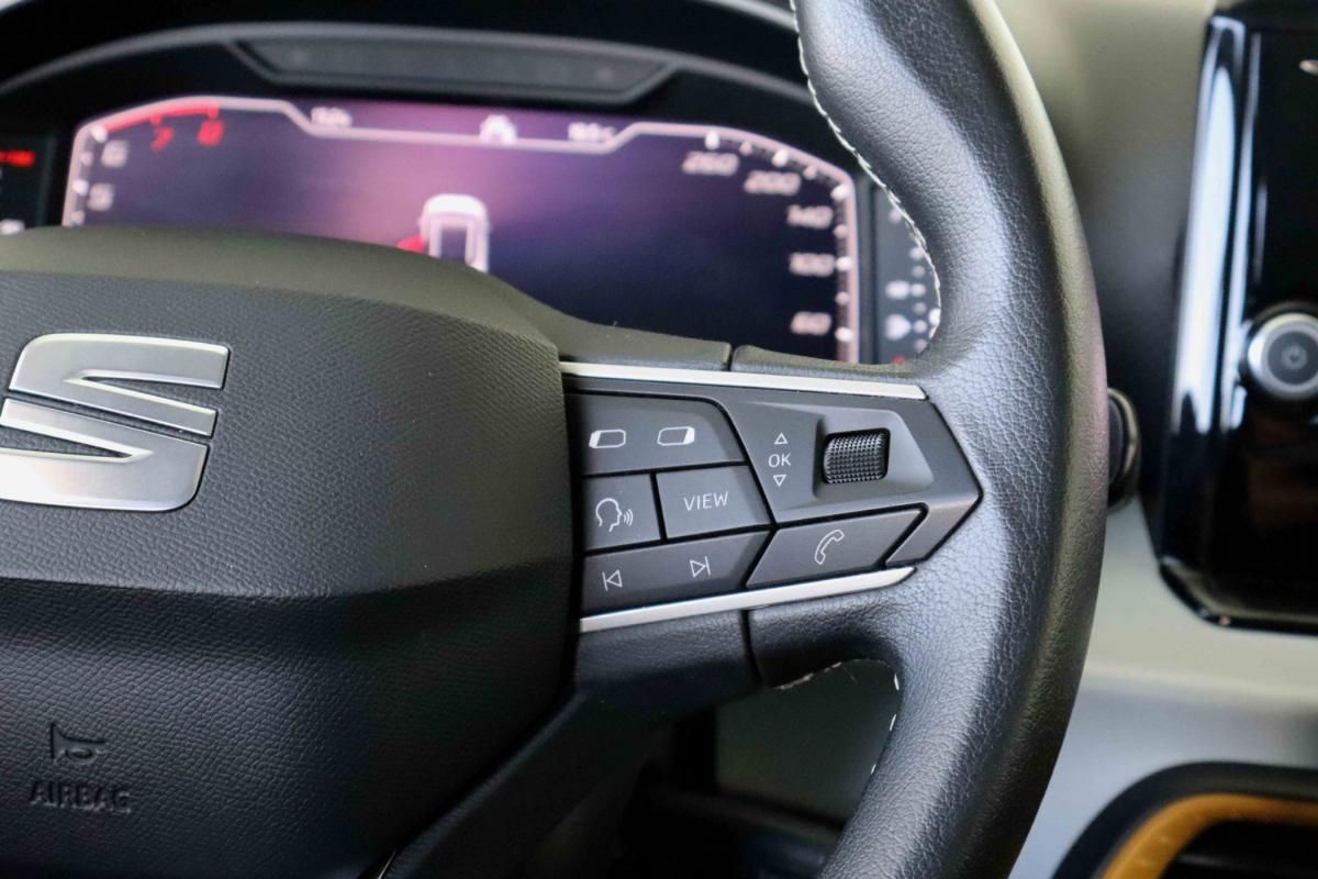 seat-arona-2023-gasolina-999cc