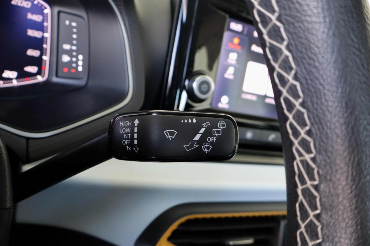 seat-arona-2023-gasolina-999cc
