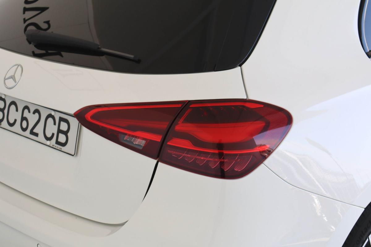 mercedes-benz-classe-a-2023-gasolina-1332cc