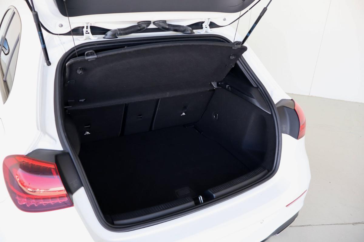 mercedes-benz-classe-a-2023-gasolina-1332cc