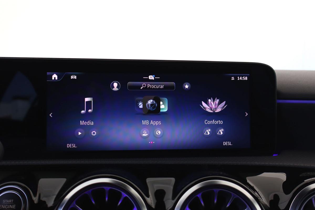 mercedes-benz-classe-a-2023-gasolina-1332cc