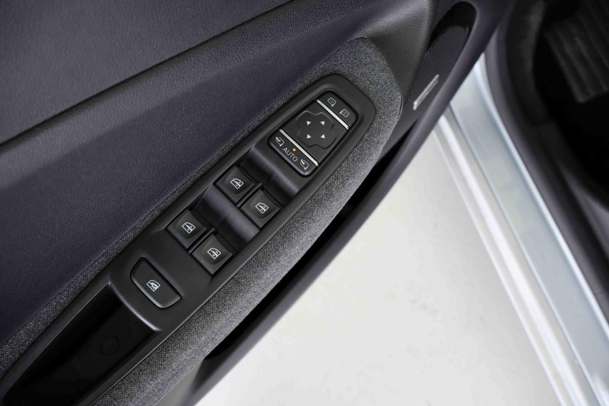 renault-zoe-2021-eletrico-500cc