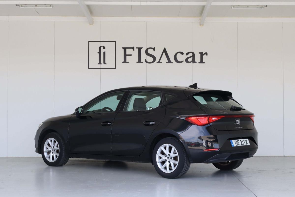 seat-leon-2023-gasolina-999cc