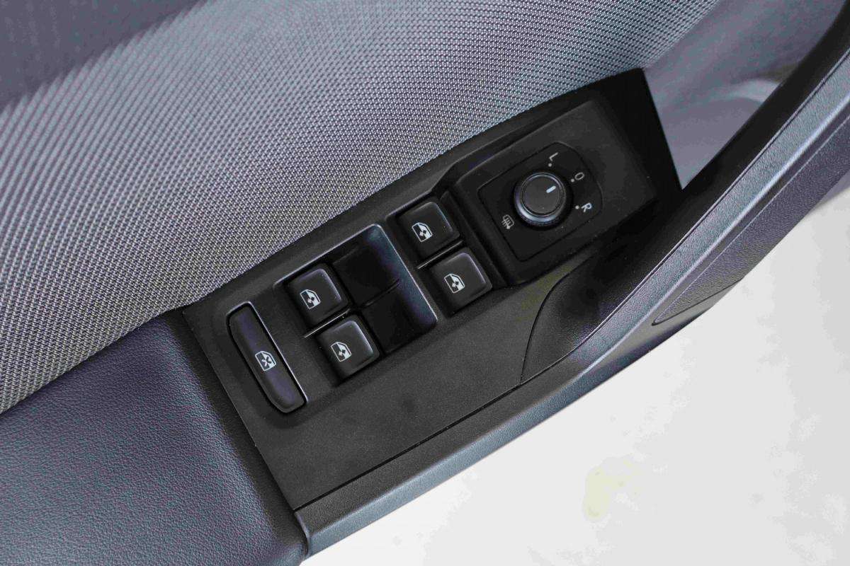 seat-leon-2023-gasolina-999cc