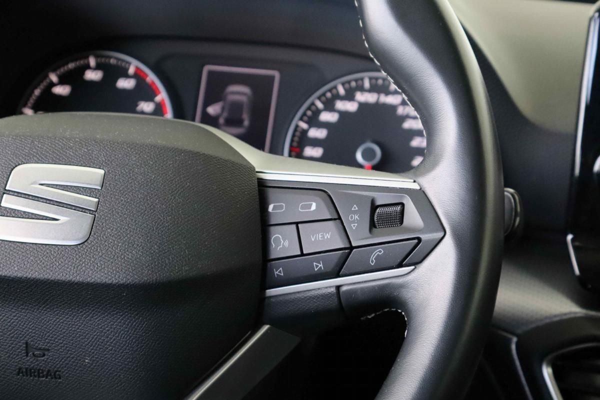 seat-leon-2023-gasolina-999cc