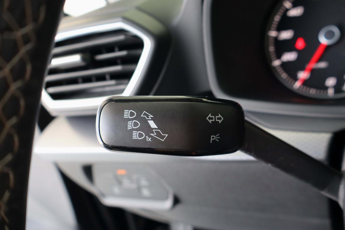 seat-leon-2023-gasolina-999cc