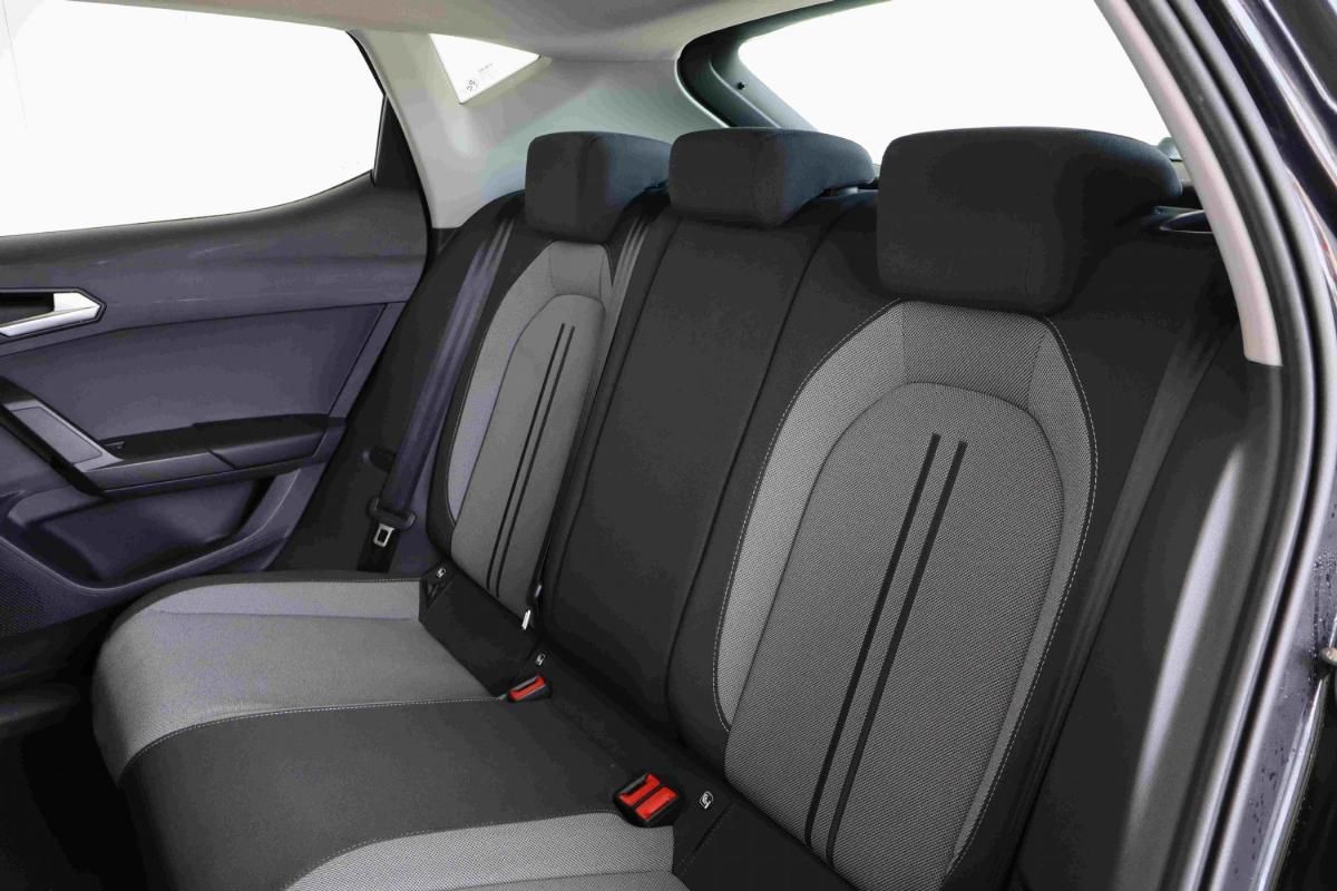 seat-leon-2023-gasolina-999cc
