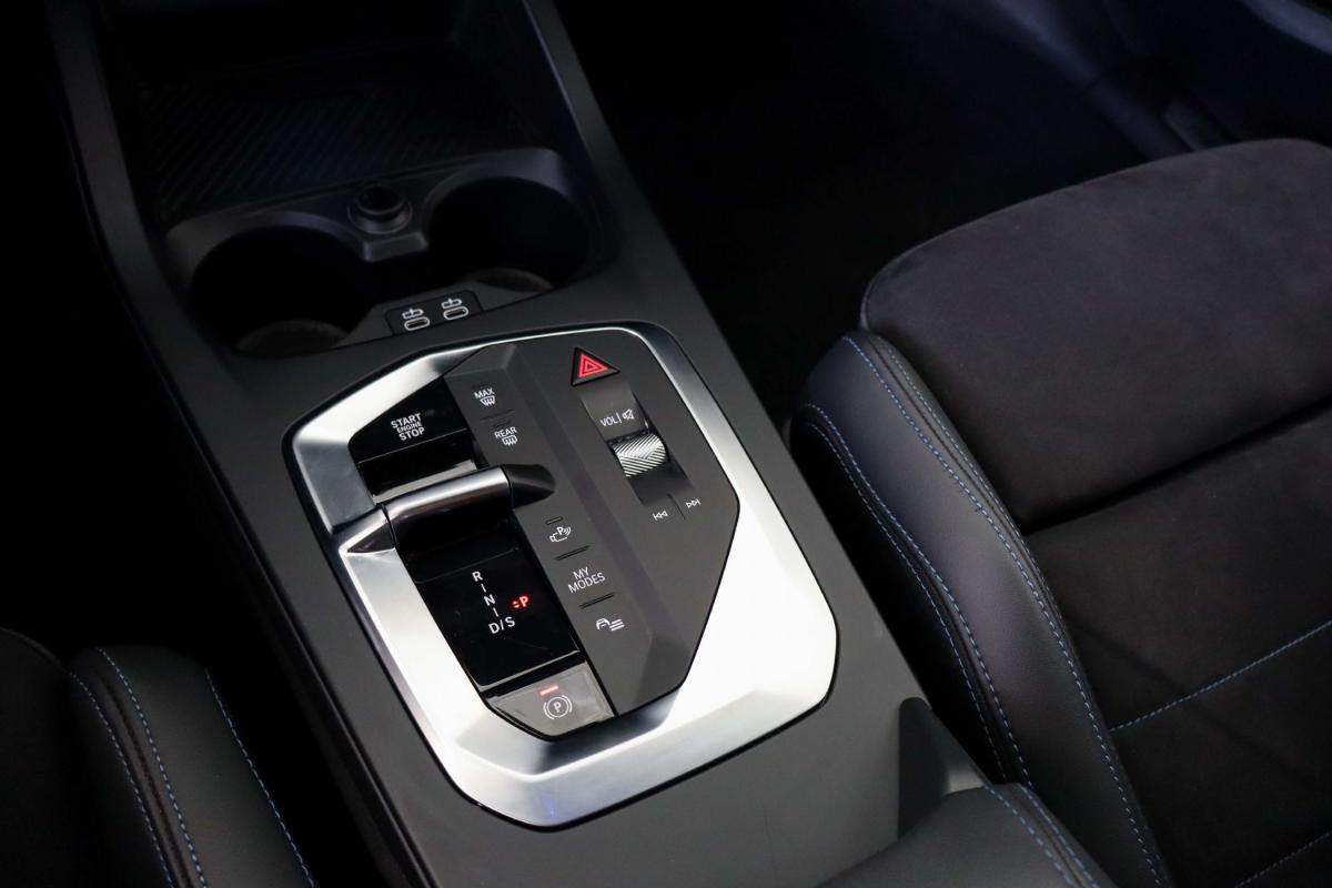 bmw-serie-1-2025-gasolina-1499cc