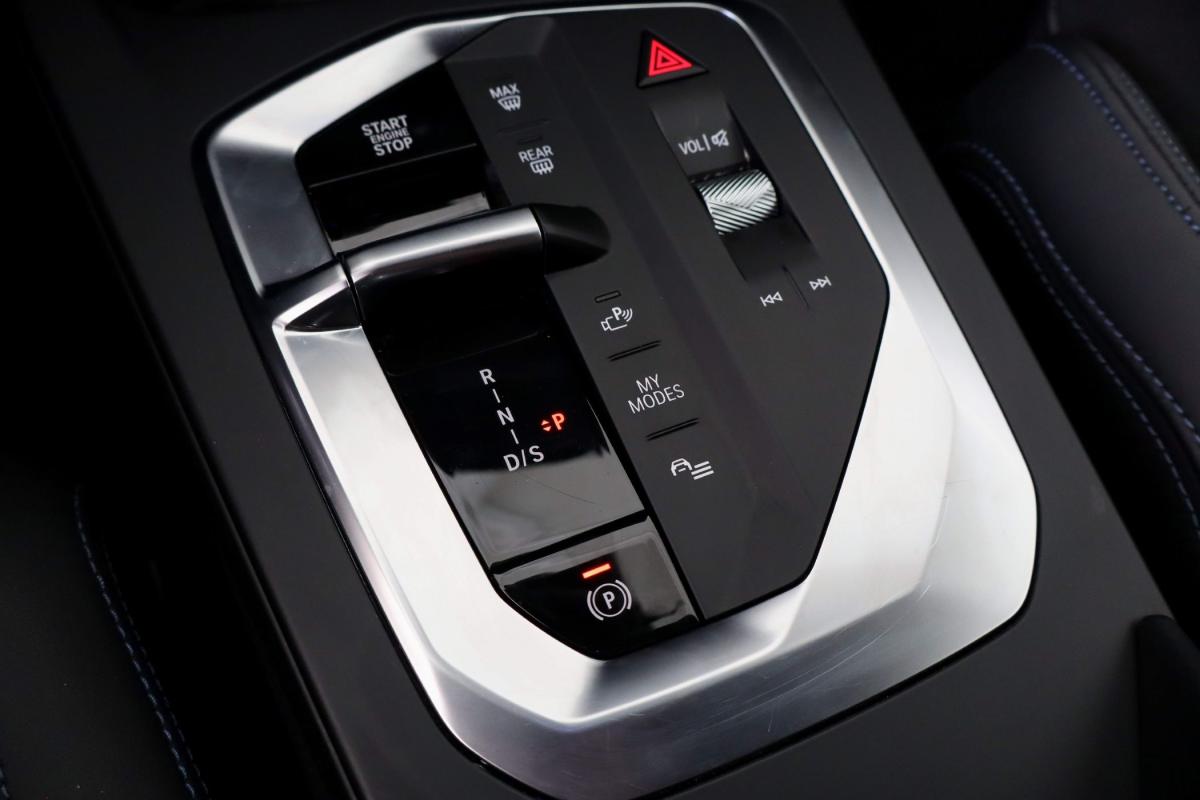 bmw-serie-1-2025-gasolina-1499cc