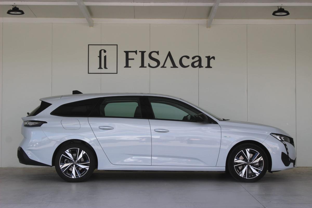 peugeot-308-sw-2023-hibrido-a-gasolina-1598cc