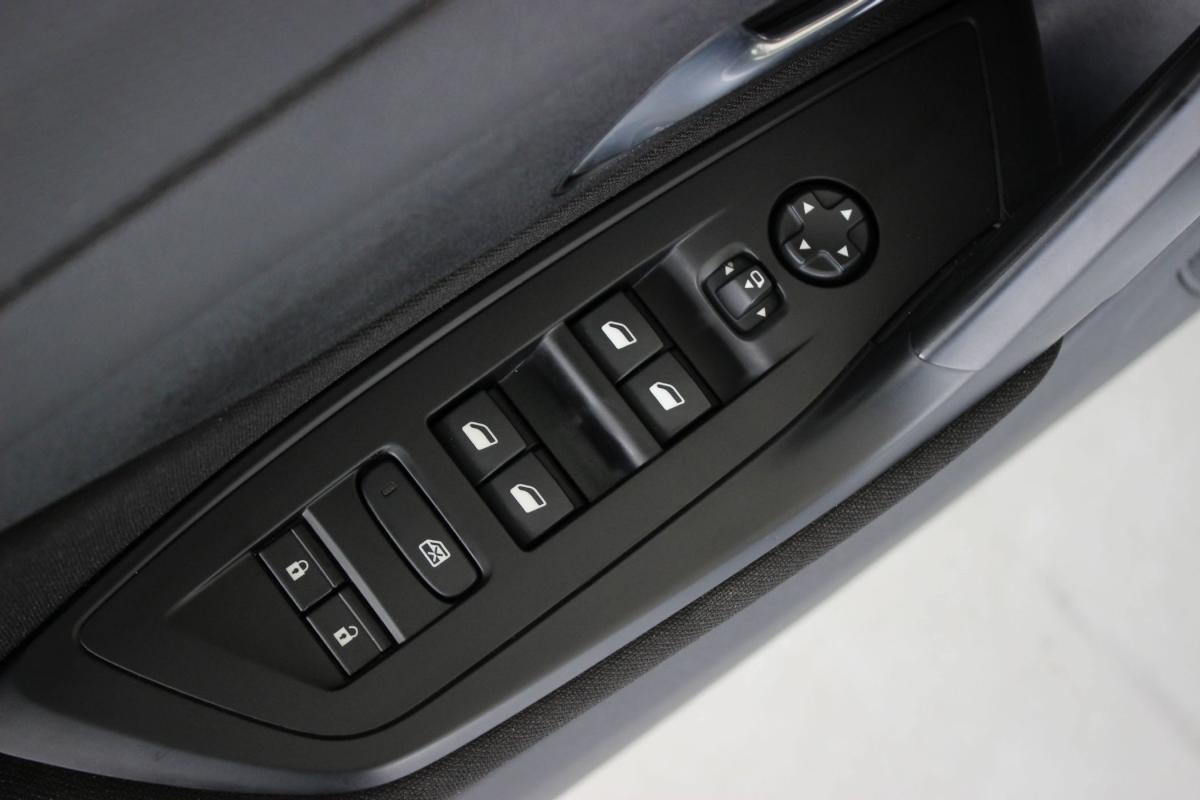 peugeot-308-sw-2023-hibrido-a-gasolina-1598cc
