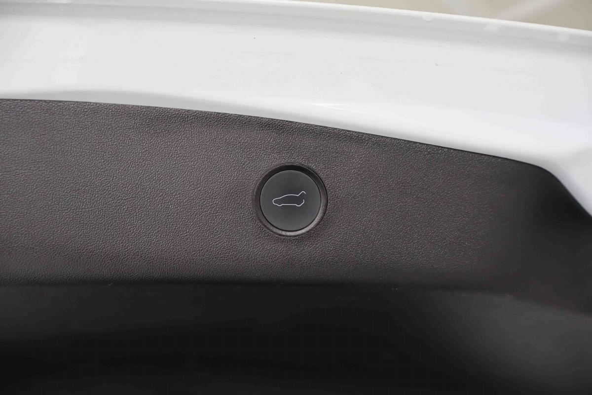 tesla-model-3-2021-eletrico-500cc