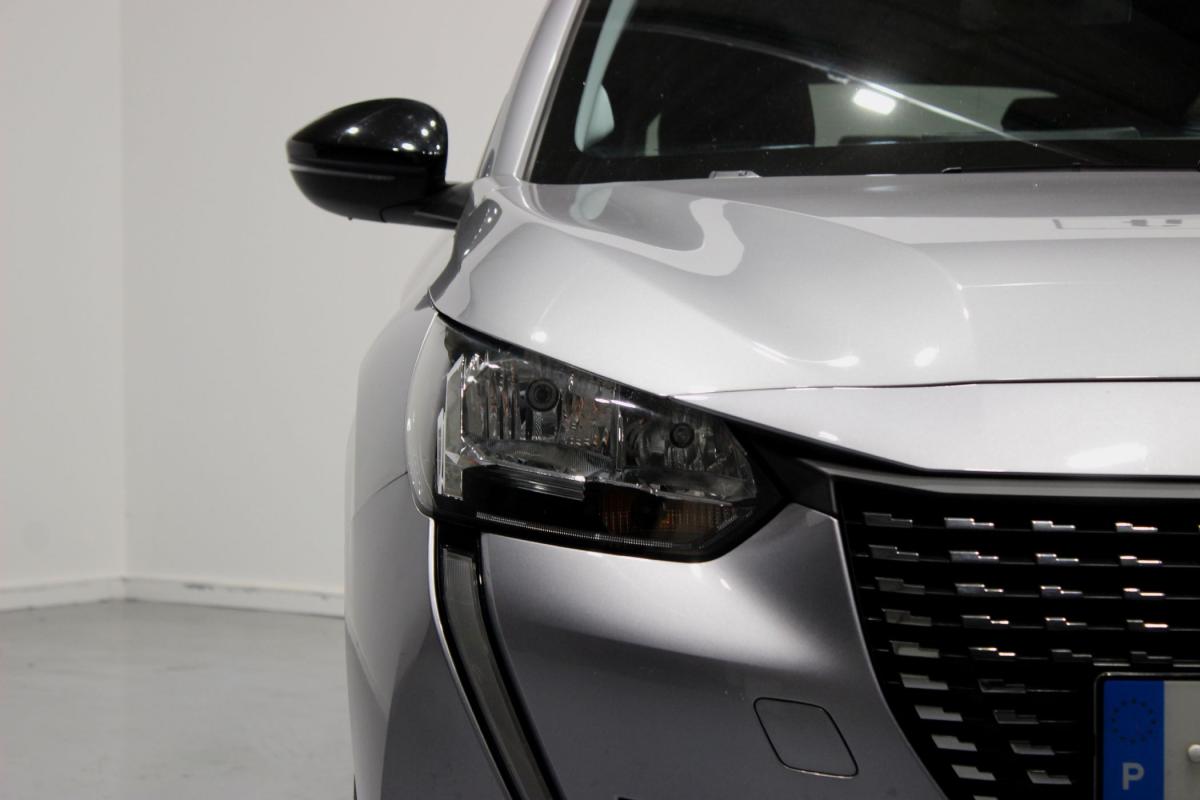 peugeot-208-2023-diesel-1499cc