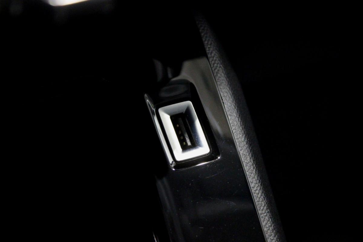 peugeot-208-2023-diesel-1499cc