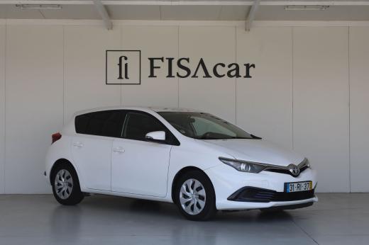 toyota-auris-2016-diesel-1364cc