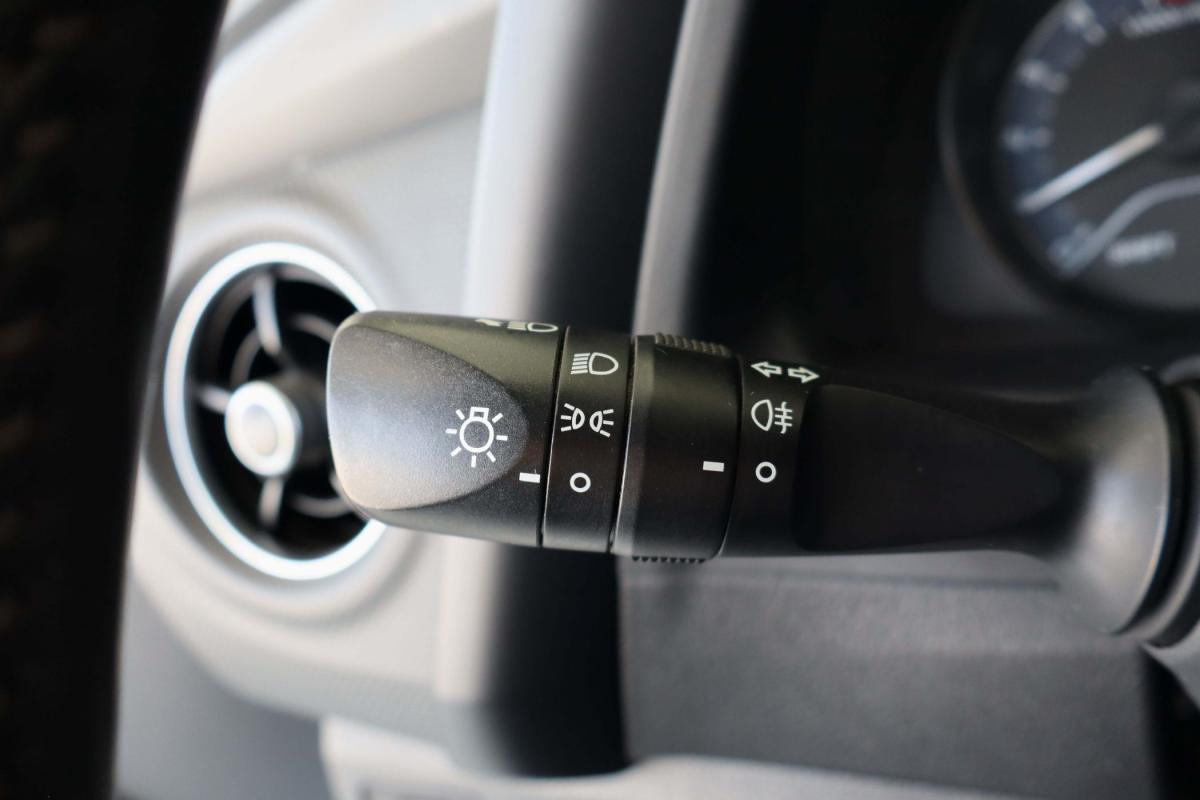 toyota-auris-2016-diesel-1364cc