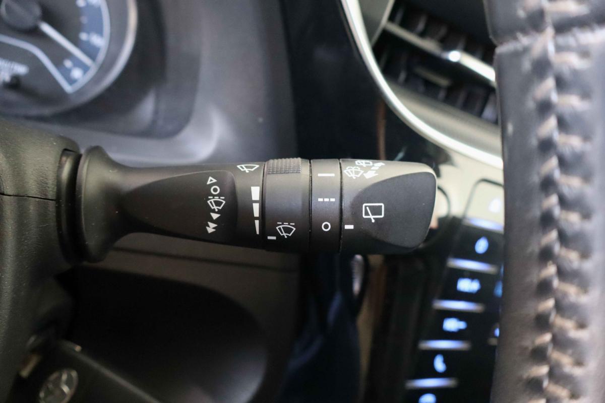 toyota-auris-2016-diesel-1364cc