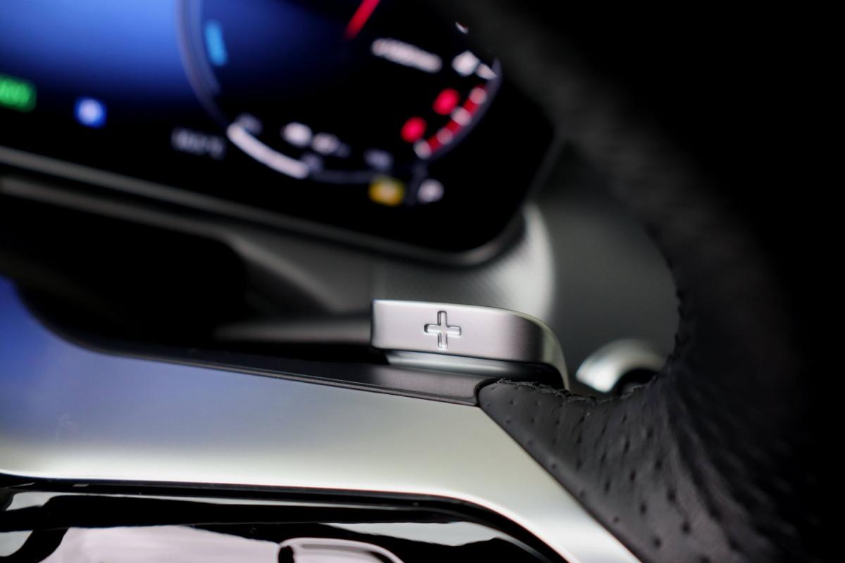 mercedes-benz-classe-c-2023-hibrido-a-gasolina-1993cc