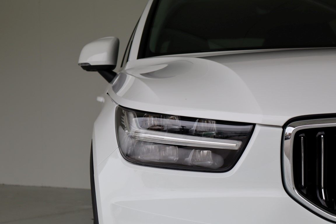 volvo-xc40-2022-hibrido-a-gasolina-1477cc