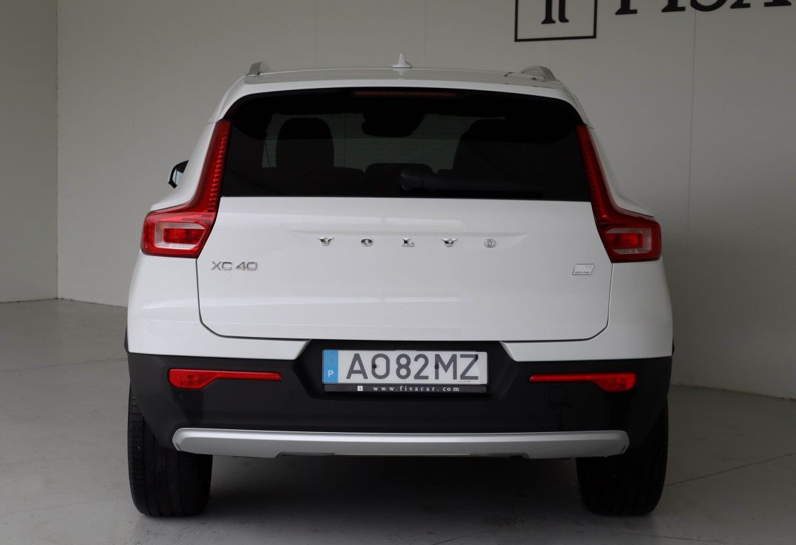 volvo-xc40-2022-hibrido-a-gasolina-1477cc