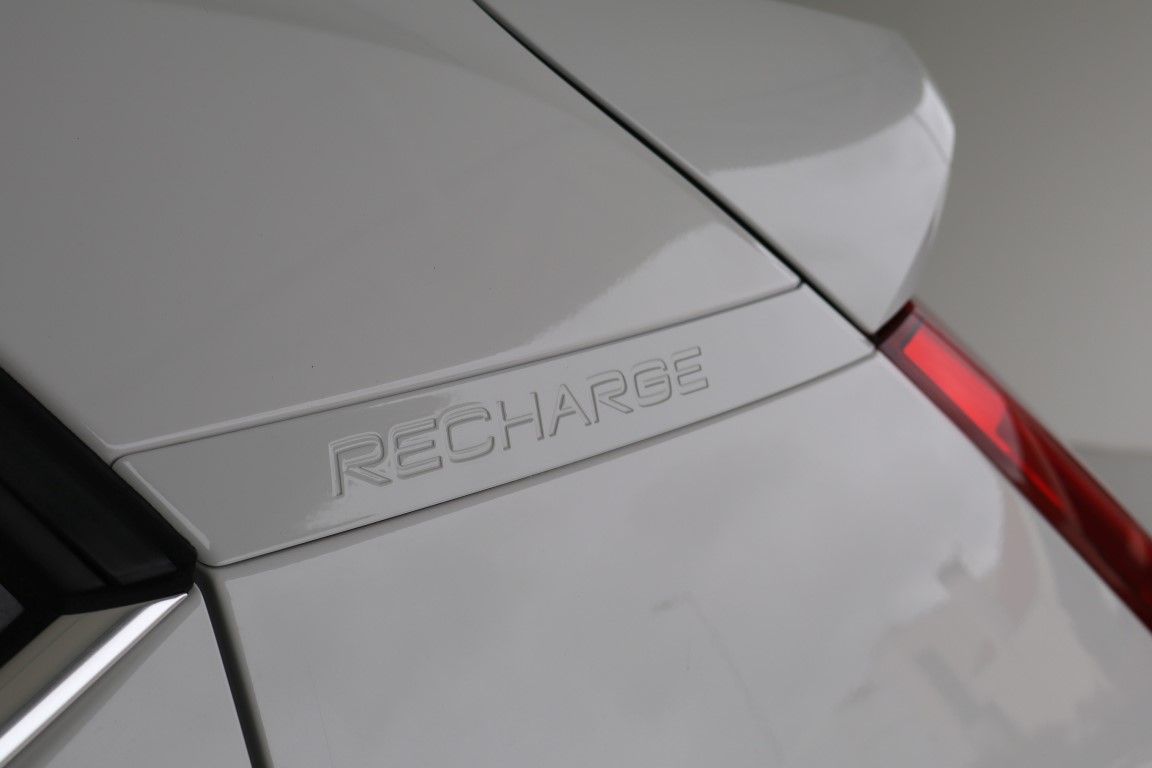 volvo-xc40-2022-hibrido-a-gasolina-1477cc