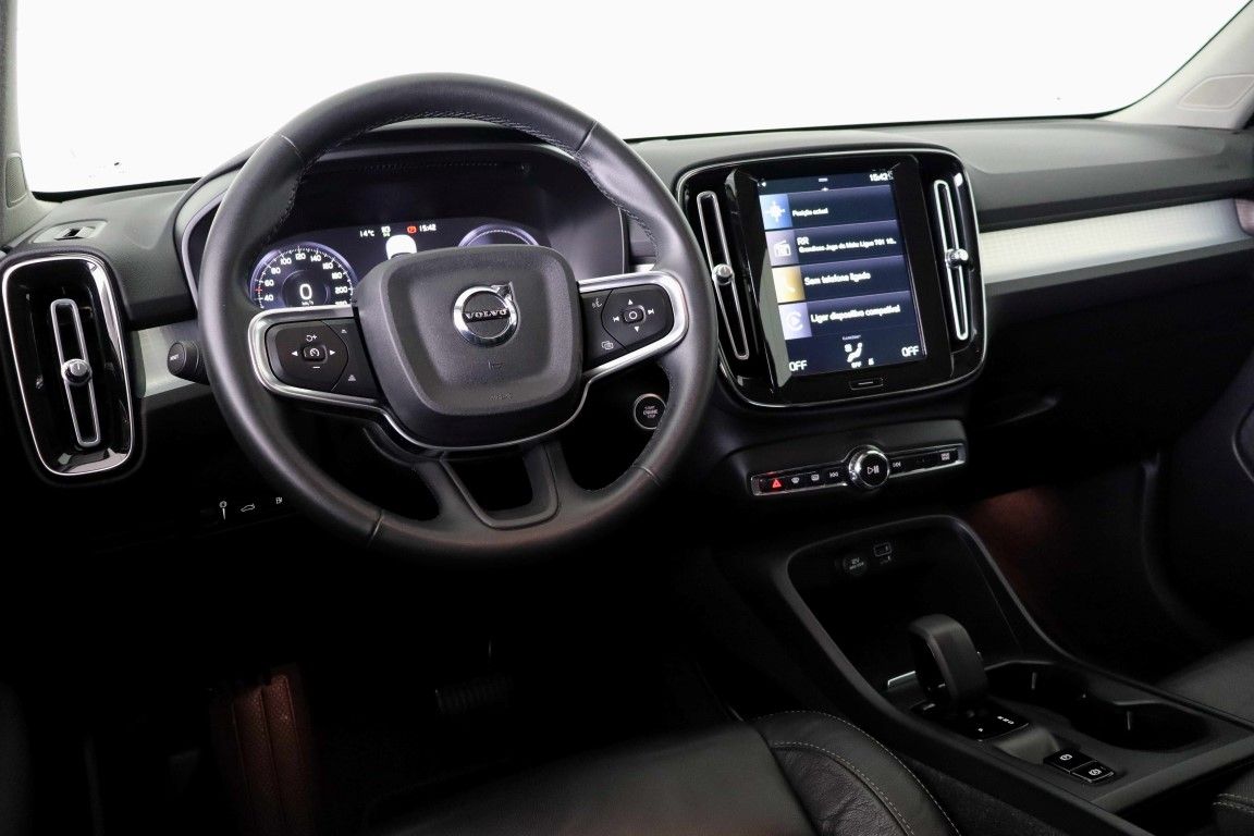 volvo-xc40-2022-hibrido-a-gasolina-1477cc