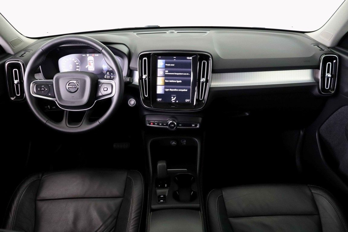 volvo-xc40-2022-hibrido-a-gasolina-1477cc